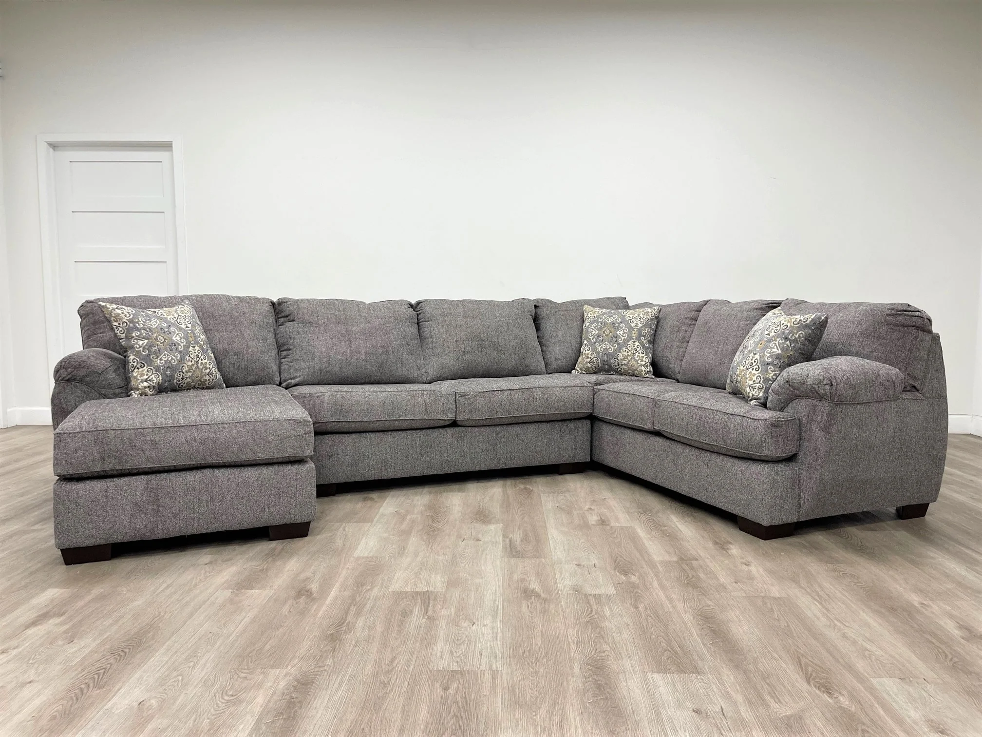 Brentwood Gray Chenille Sectional - Image 3