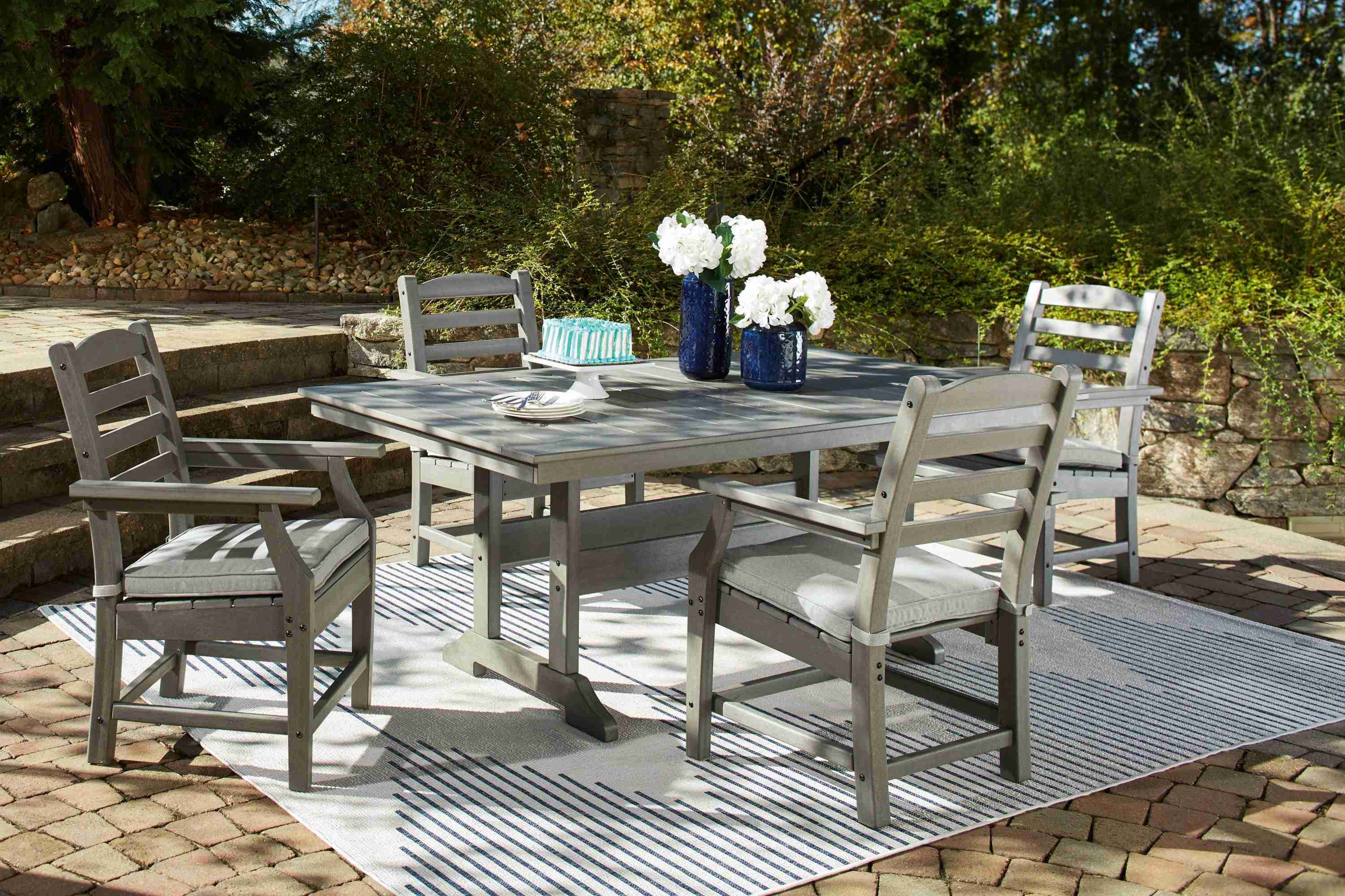 Visola Gray Outdoor Dining Table And 4 Chairs - Image 2